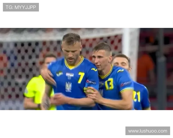 多特蒙德关注荷兰中场昆滕廷伯格罗斯续约前景不明